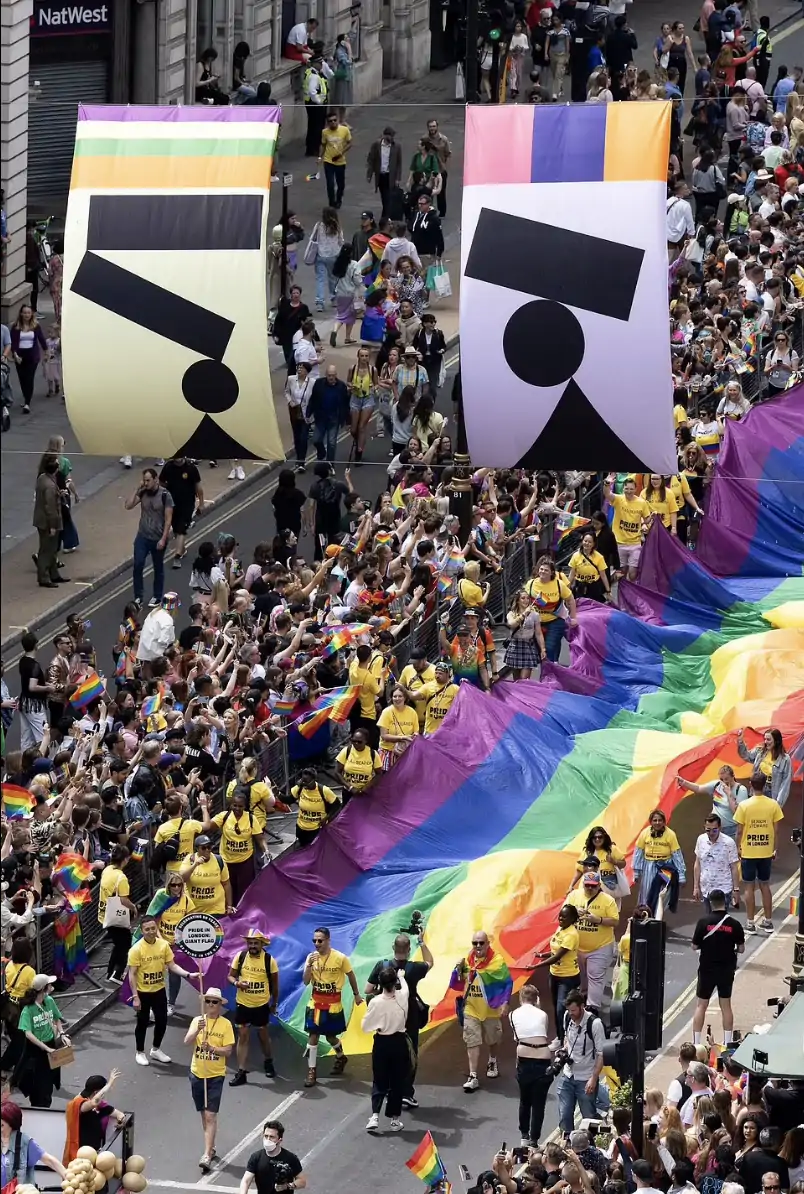 London Pride Parade 2022 ׶ؽвһˣֱӴʷ¼