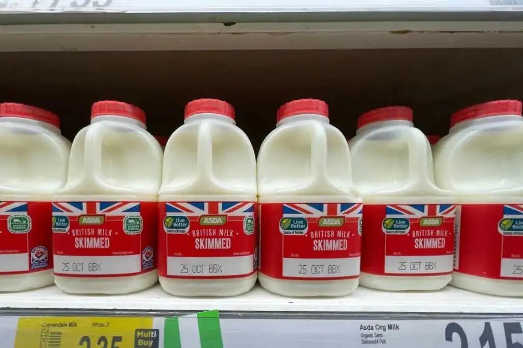 好消息！英国多家超市下调牛奶价格啦！