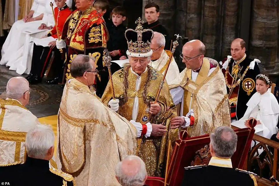 苦等70年终成王：英国国王查尔斯三世今日加冕！