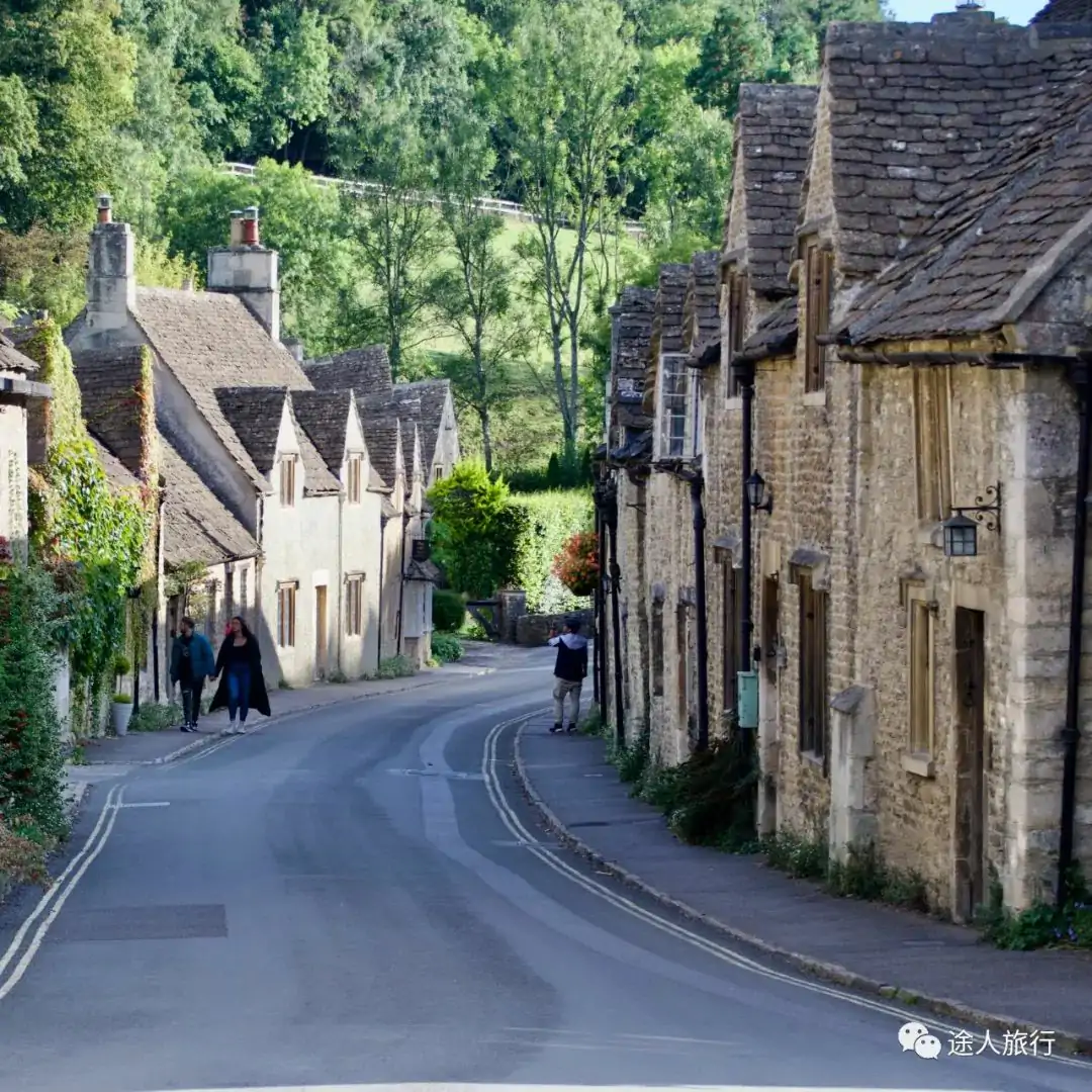 ֶ Cotswolds | 㲻ܴ⼸