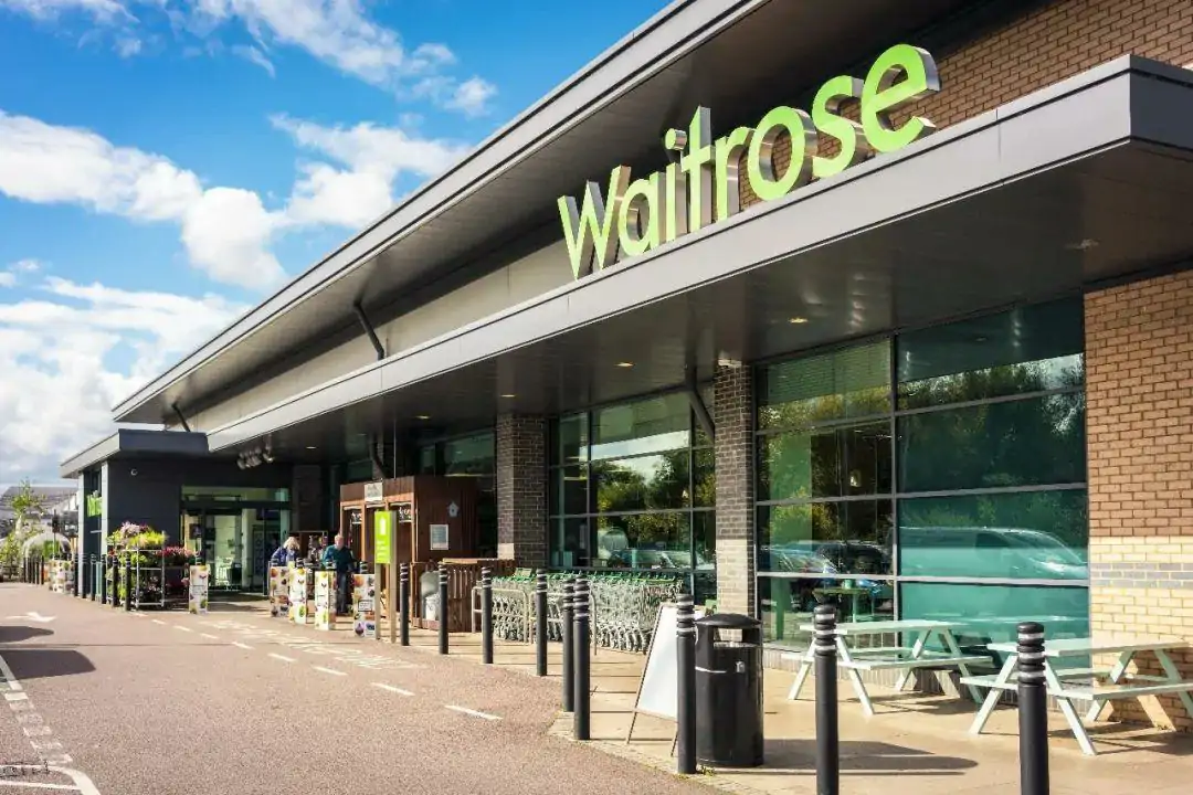 ŷ֮ͣ׶гױ棡ӢӭΧ꣡WaitroseֲƷۣոǰϯ˹ؽ𱻴