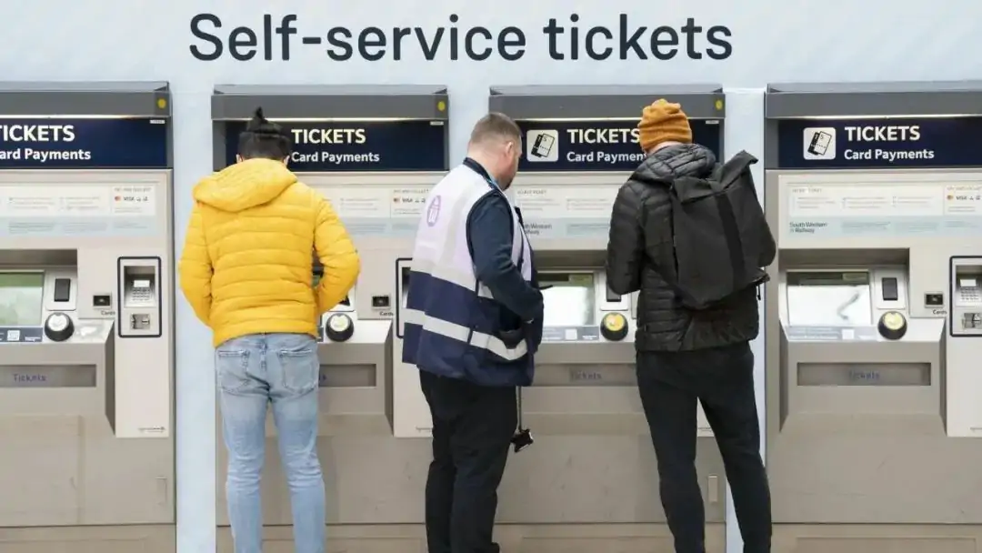火车购票注意！英格兰将关闭几乎所有火车人工售票窗口