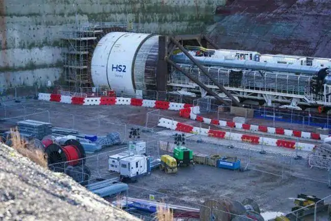 48亿英镑巨坑：HS2英国高铁项目或将就此放弃！7月报告新冠阳性数近79万！大容量装牛奶将逐步下架