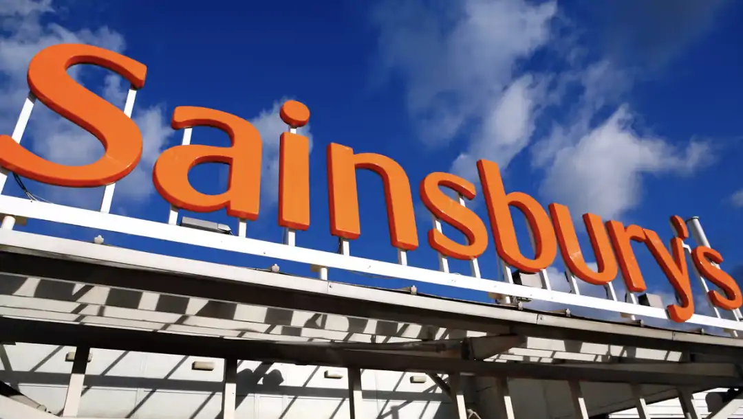 ϣɿ˵һ꣡Sainsbury'sٻ㳦ƷLloydsԤⷿ۽µ2025꣡