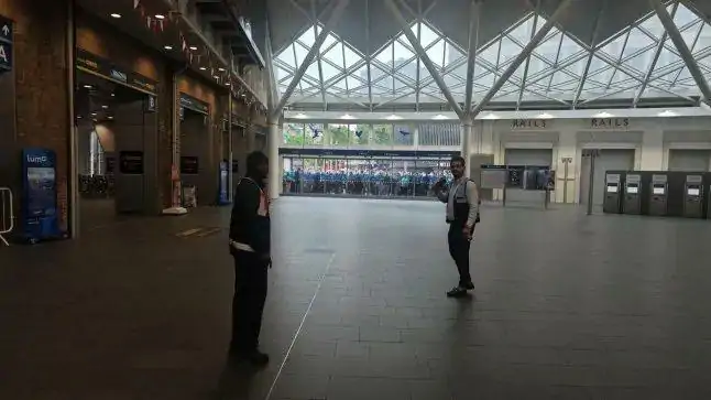 英国迎来史上最热5月开局!伦敦眼故障游客被困高空!Euston车站银行假期将关闭两天