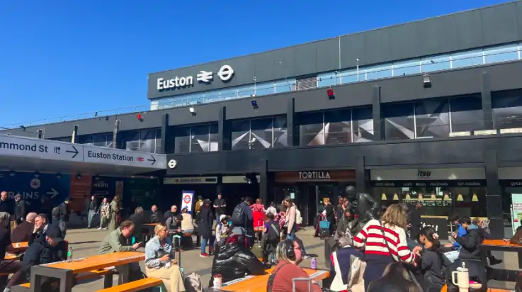 英国迎来史上最热5月开局!伦敦眼故障游客被困高空!Euston车站银行假期将关闭两天