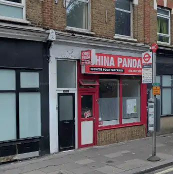 伦敦中餐外卖店因向下水道倾倒废油被罚1.3万英镑!英美达成关税贸易协议!英国央行利率下调将影响生活成本