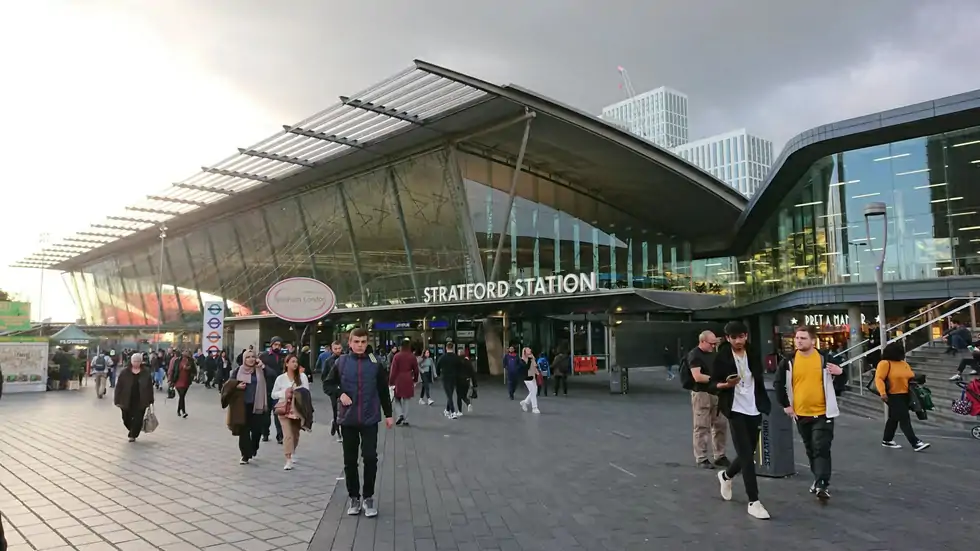 Ӣæĳվ - ׶ʷվStratford Station