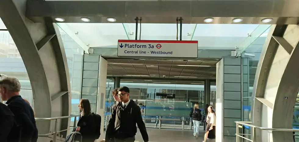 Ӣæĳվ - ׶ʷվStratford Station