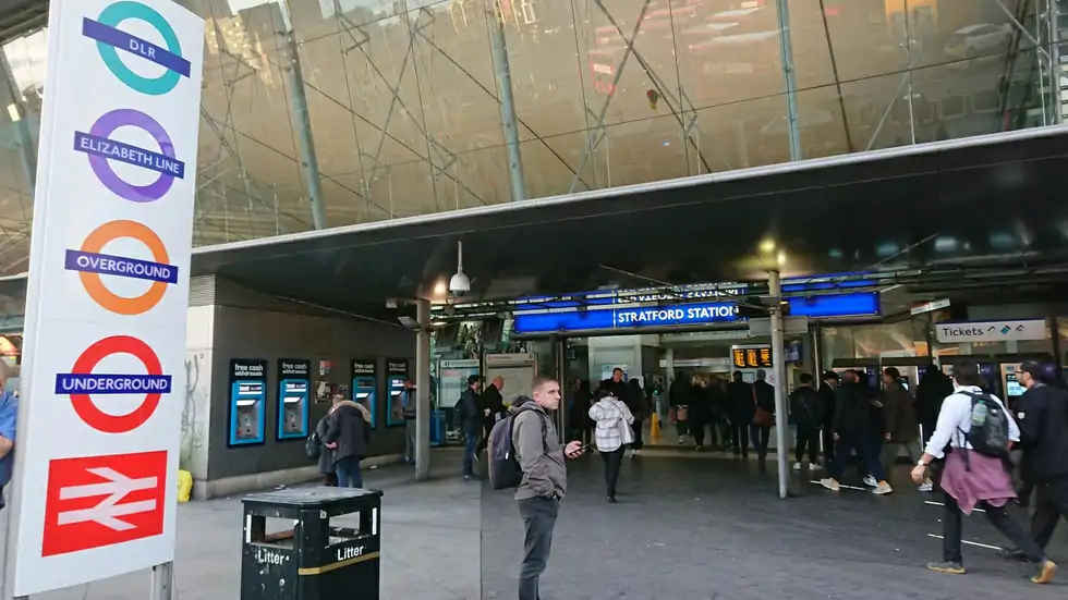 Ӣæĳվ - ׶ʷվStratford Station