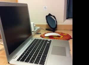 yתԼMACBOOK AIR 13